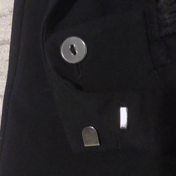 🟢 LOFT | Black Pants - Picture 4 of 6